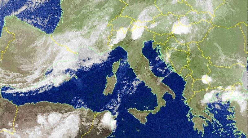 L’alta pressione in ulteriore attenuazione favorirà condizioni di instabilità al nord e l’avvicinamento di una perturbazione dalle Baleari che provocherà un aumento dell’instabilità al centro-sud nei prossimi giorni