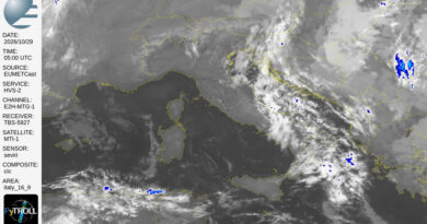 Si apre una fase meteorologica piuttosto fredda sull’Italia a causa dell’arrivo di correnti fredde dall’Europa orientale che favoriranno piogge e nevicate sui rilievi appenninici e temperature in ulteriore diminuzione, specie nel fine settimana e nella giornata di lunedì
